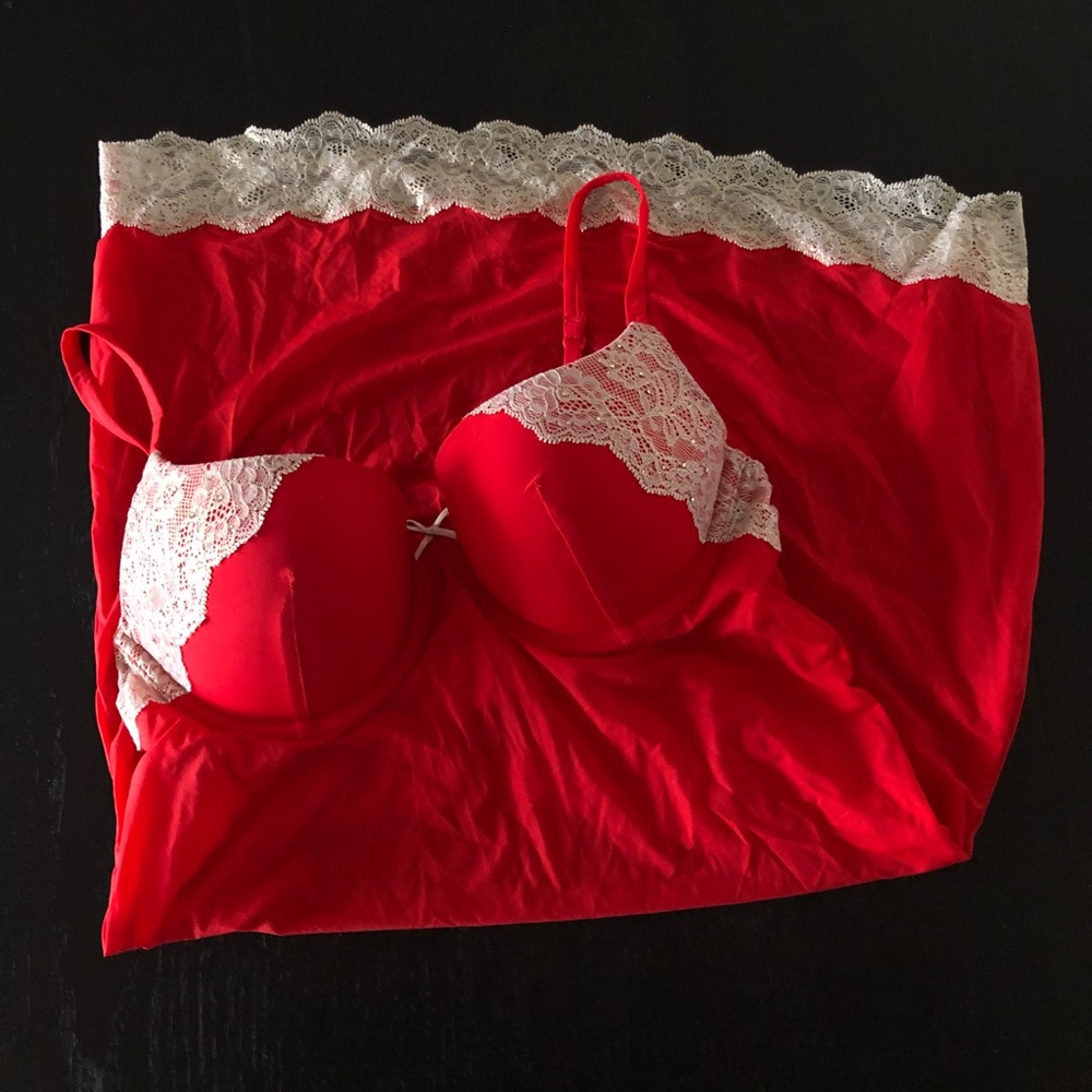 Victoria Secret Babydoll- Lipstick Red- Like New